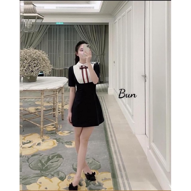 ⚡️bán sỉ⚡️đầm xoè đen phối cổ yếm đính nơ đỏ