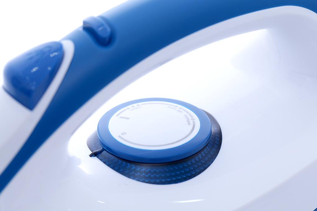 Bàn ủi khô Electrolux EDI2004
