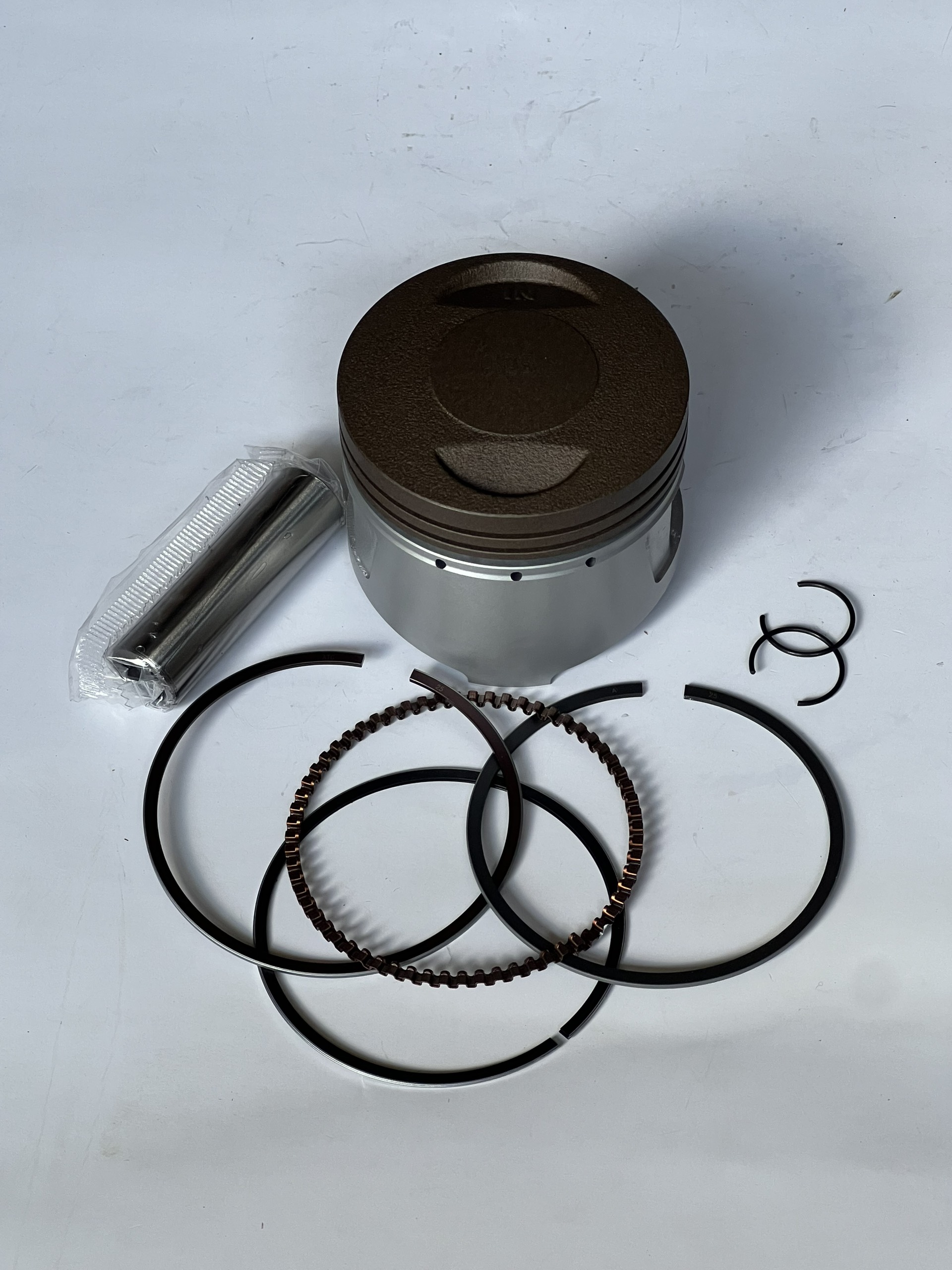 Bộ piston bạc 62mm có lớp chống cháy dành cho các dòng xe ba gác 175cc (Cos 0-4)
