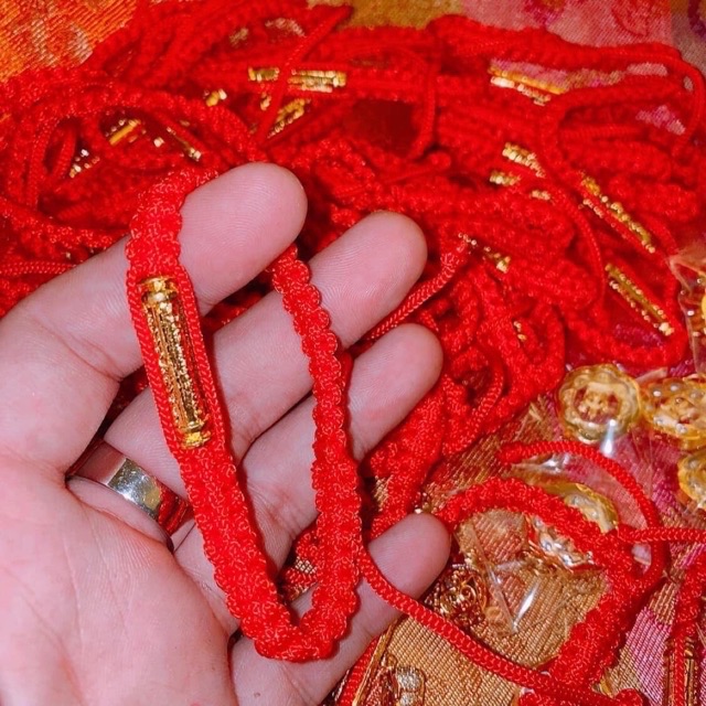 VÒNG ĐỎ 5 DÒNG KINH CHÙA WATTRAIMIT THÁI LAN