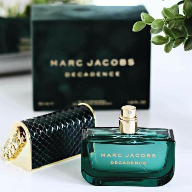 Nước hoa nữ Marc Jacobs Decadence Eau De Parfum 30 ml