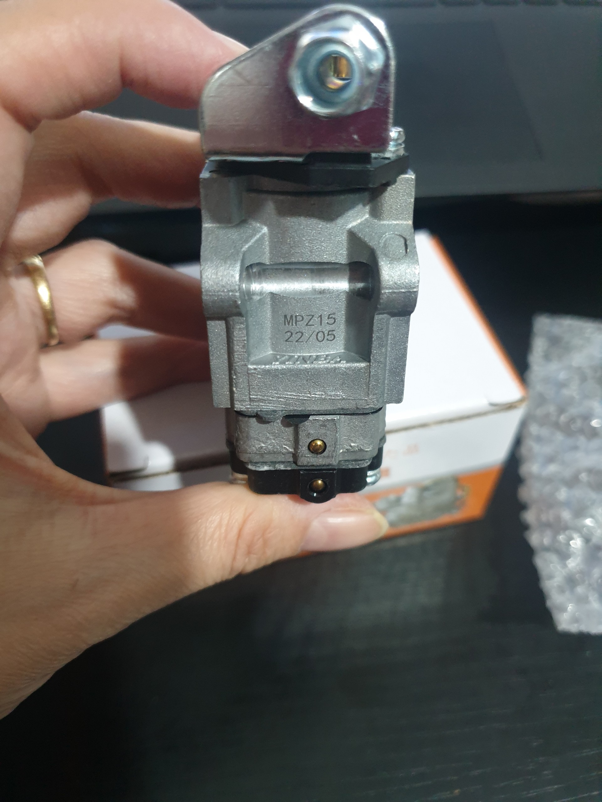 [HCM]( YINBA) Bình xăng con ( bộ chế hoà khí) máy cắt cỏ 430- HD-845/ MITSU TL52