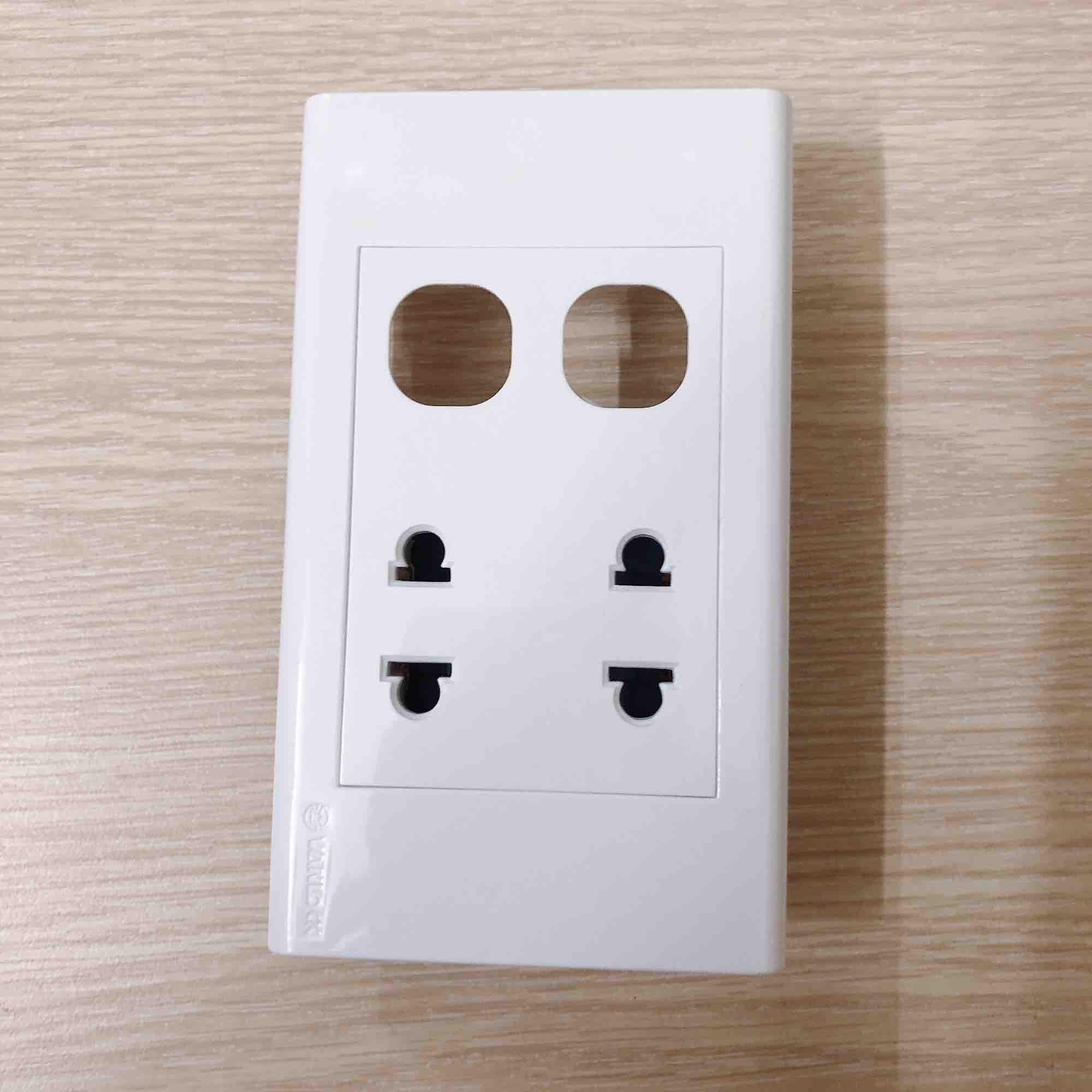 Ổ cắm 2 , 2 lỗ SINO