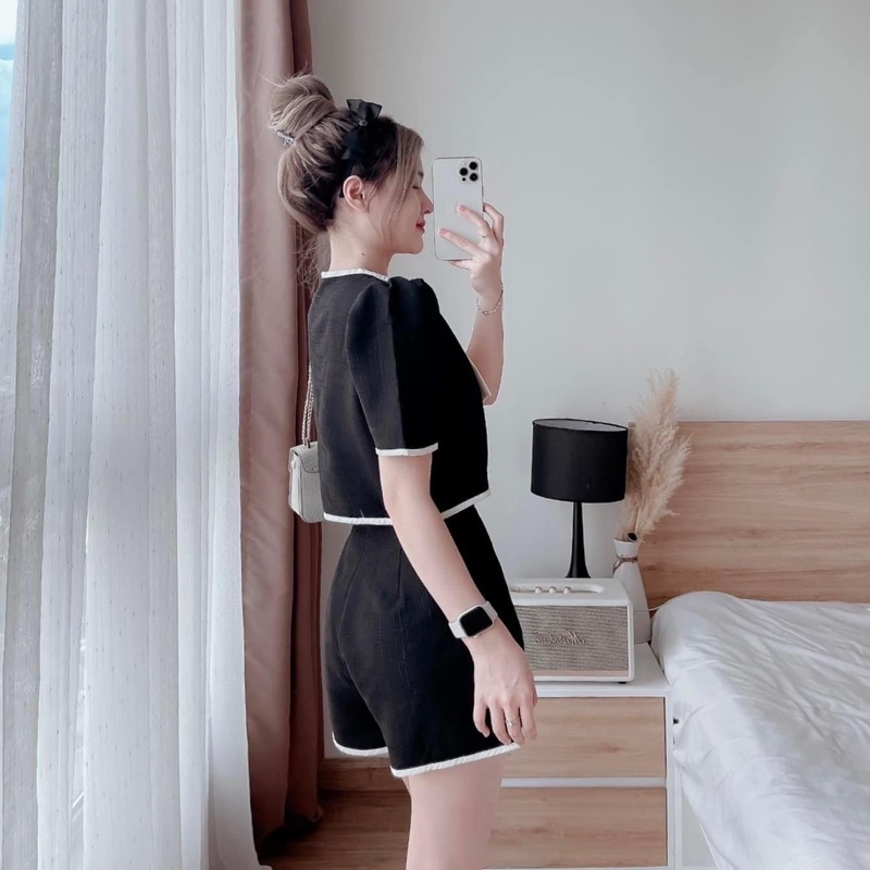 Set áo croptop cổ vuông phối quần đùi
