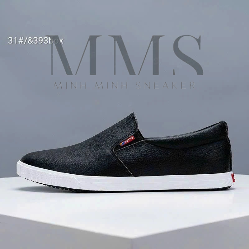 Excellent grade Leyo leather loafers