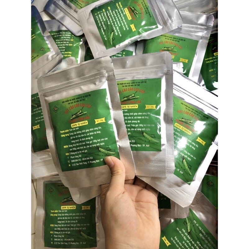 Hạt cào cào thay thế mồi tươi - Cám chim cao cấp.