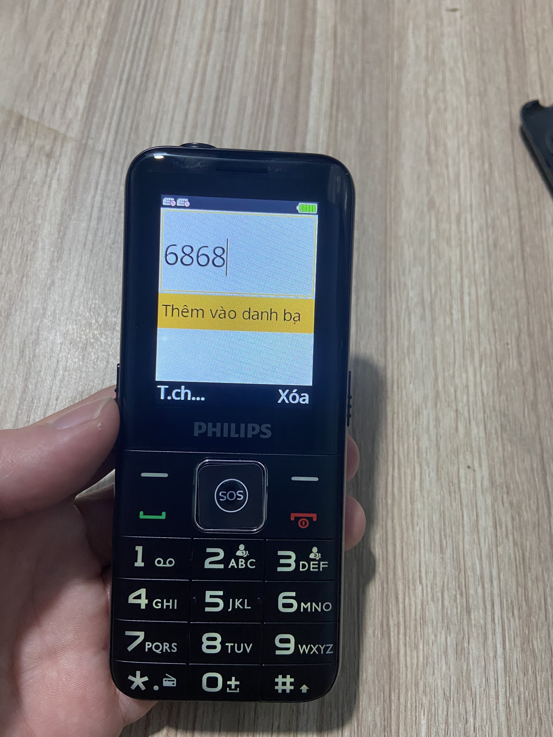 Điện thoại Philips E527 xenium ( Bảo hành 12 tháng)