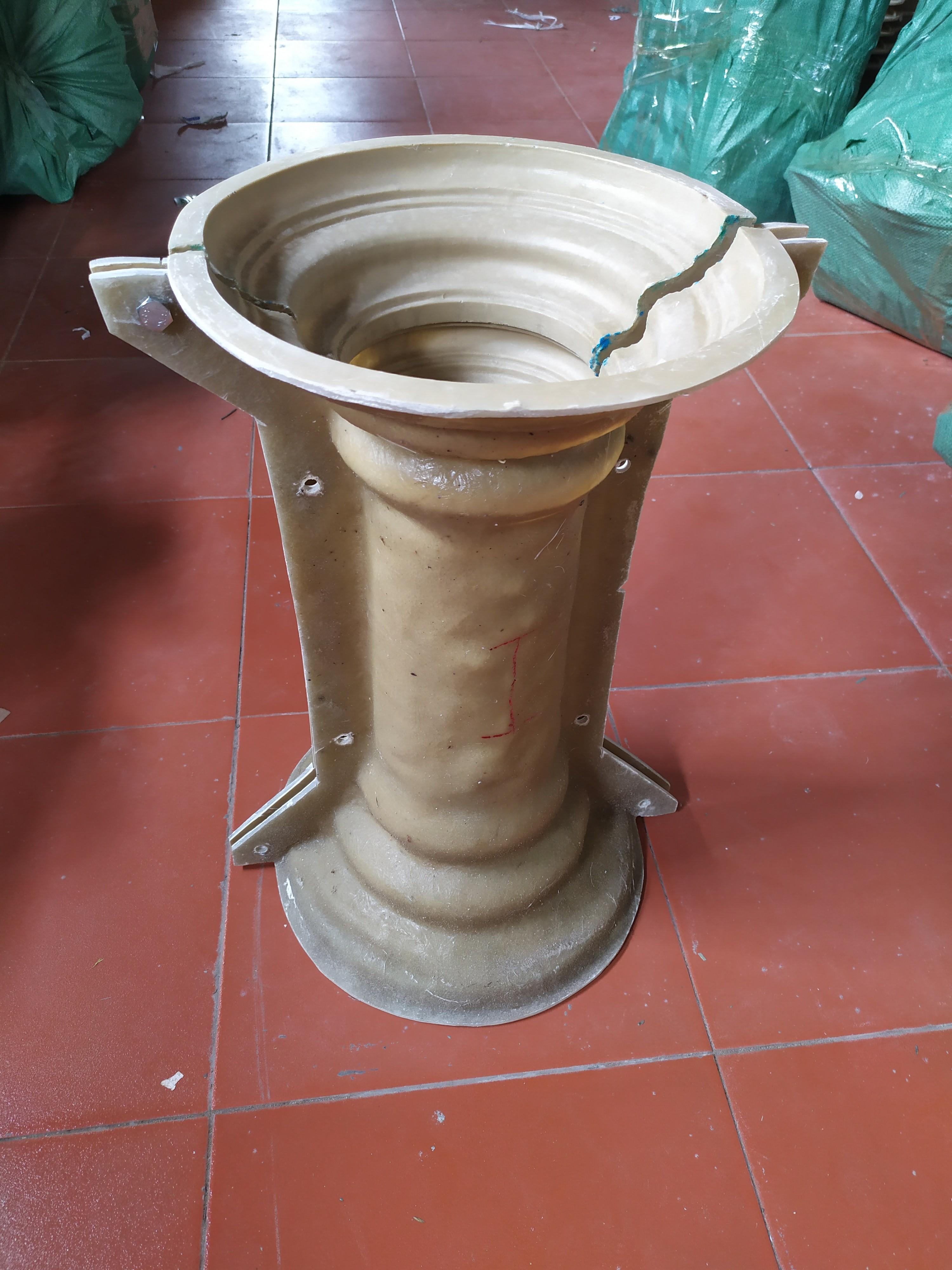 Khuôn chân đôn tròn cao 58 cm