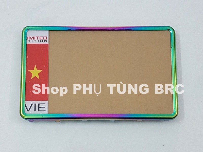 Biển số titan loại dài ( biển số có đầy đủ khung titan + mica + đế INOX)