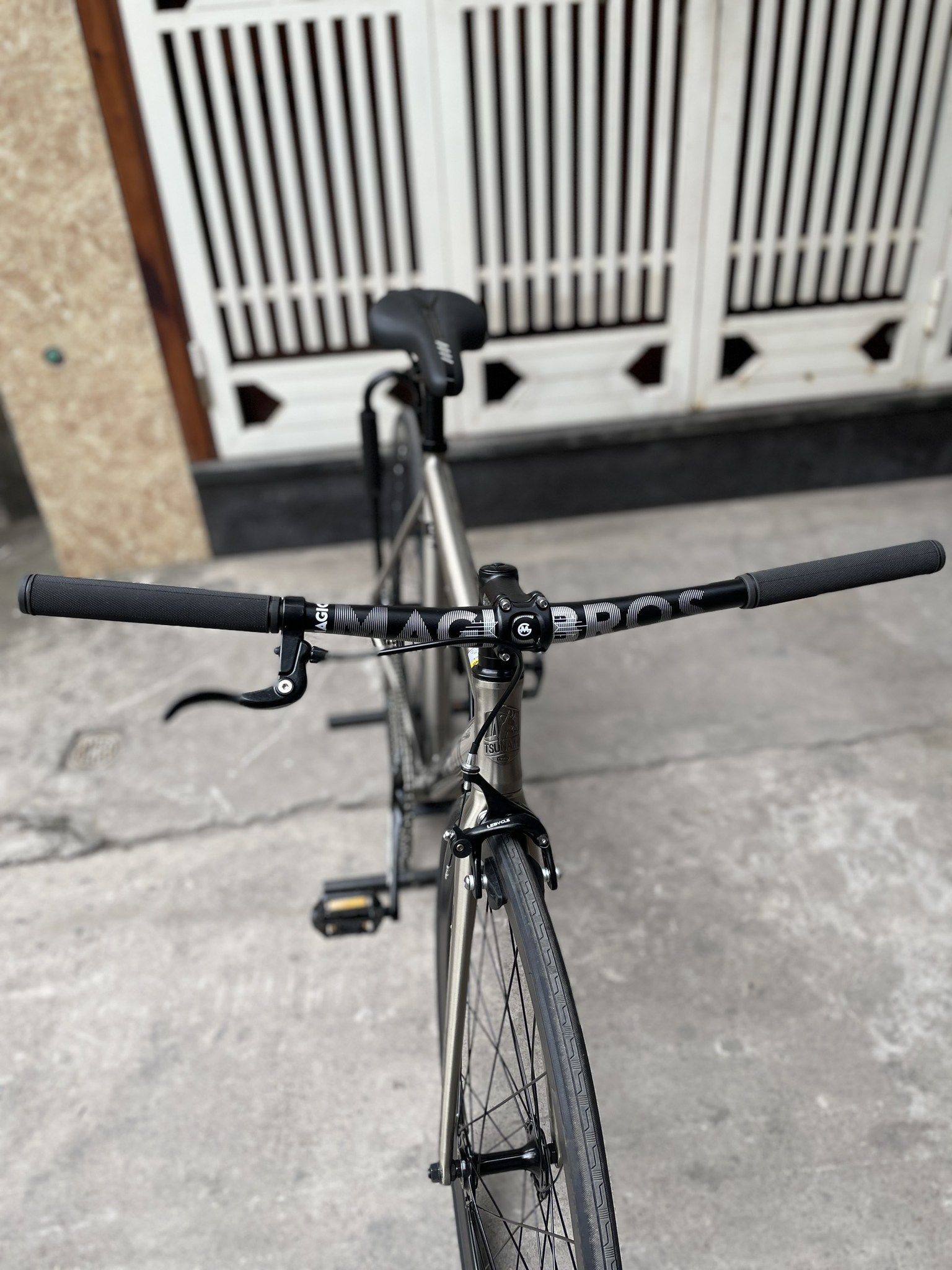 Cụm phanh xe đạp Fixed Gear trước không tên đen 2.2D4/D3