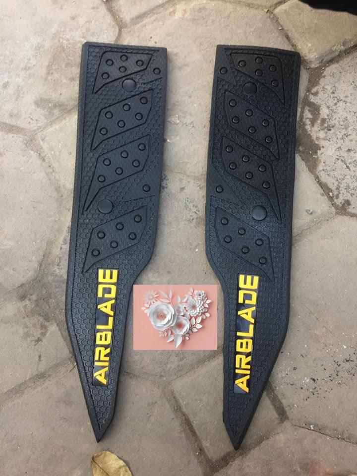 THẢM CAO SU CHO XE AIRBLADE 2020 KIỂU THAILAND