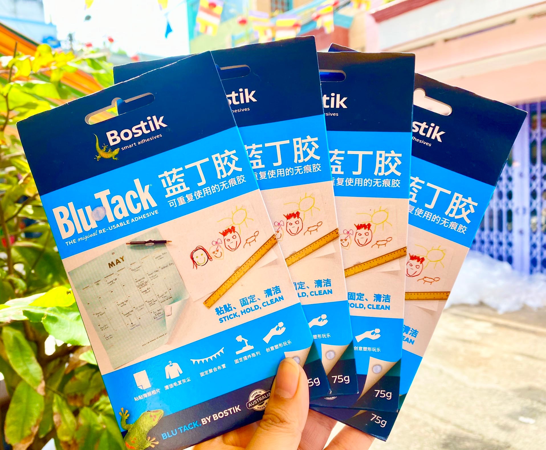 Blutack - ĐẤT SÉT