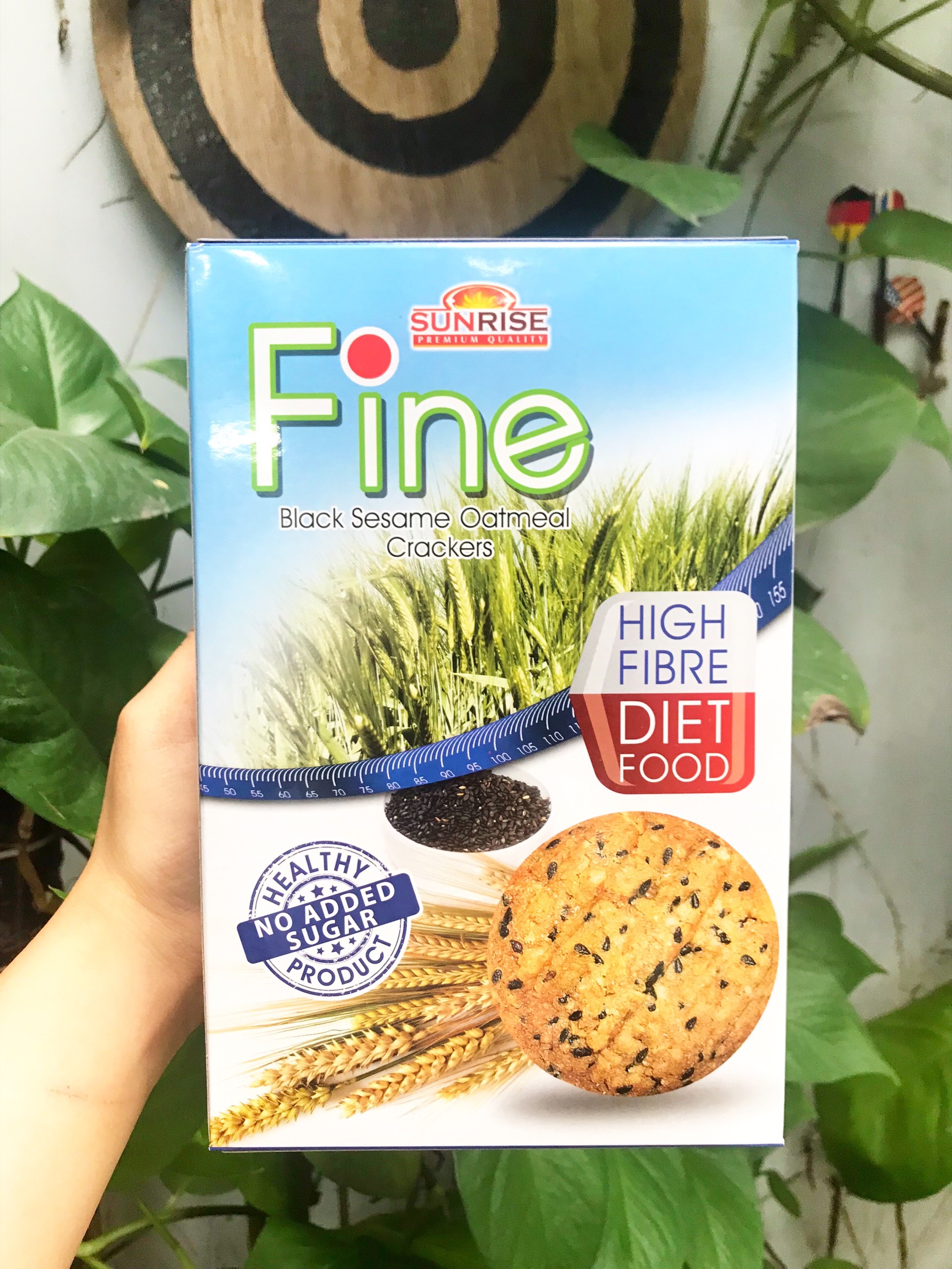 Bánh Yến Mạch Mè Đen FINE (178g)