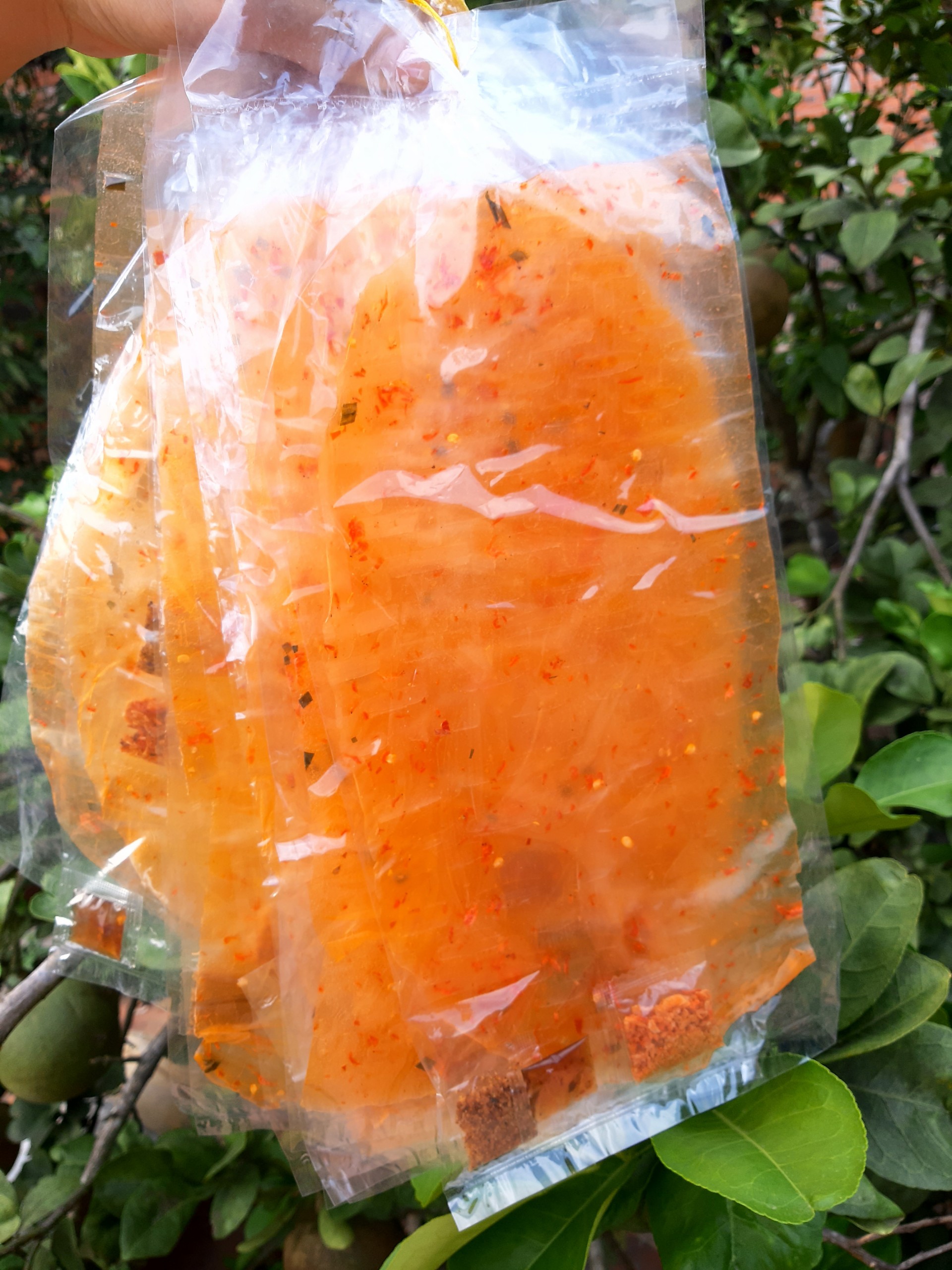 xâu bánh dẻo tôm me ngon rẻ( xâu 13 bịch)