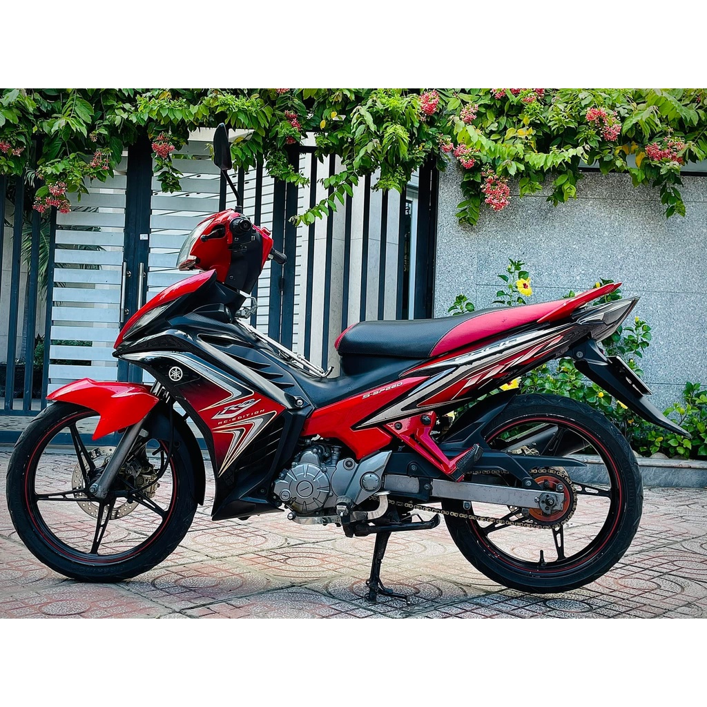 Tem rời dán xe exciter 135 2011 mẫu zin rc đỏ đen trắng chuẩn zin, hàng 3 lớp chất lượng cao