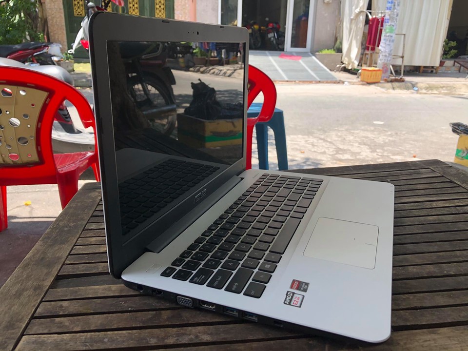 [Trả góp 0%]Asus X555BP AMD E2 Ram 4G HDD 500G VGA - 15.6inch