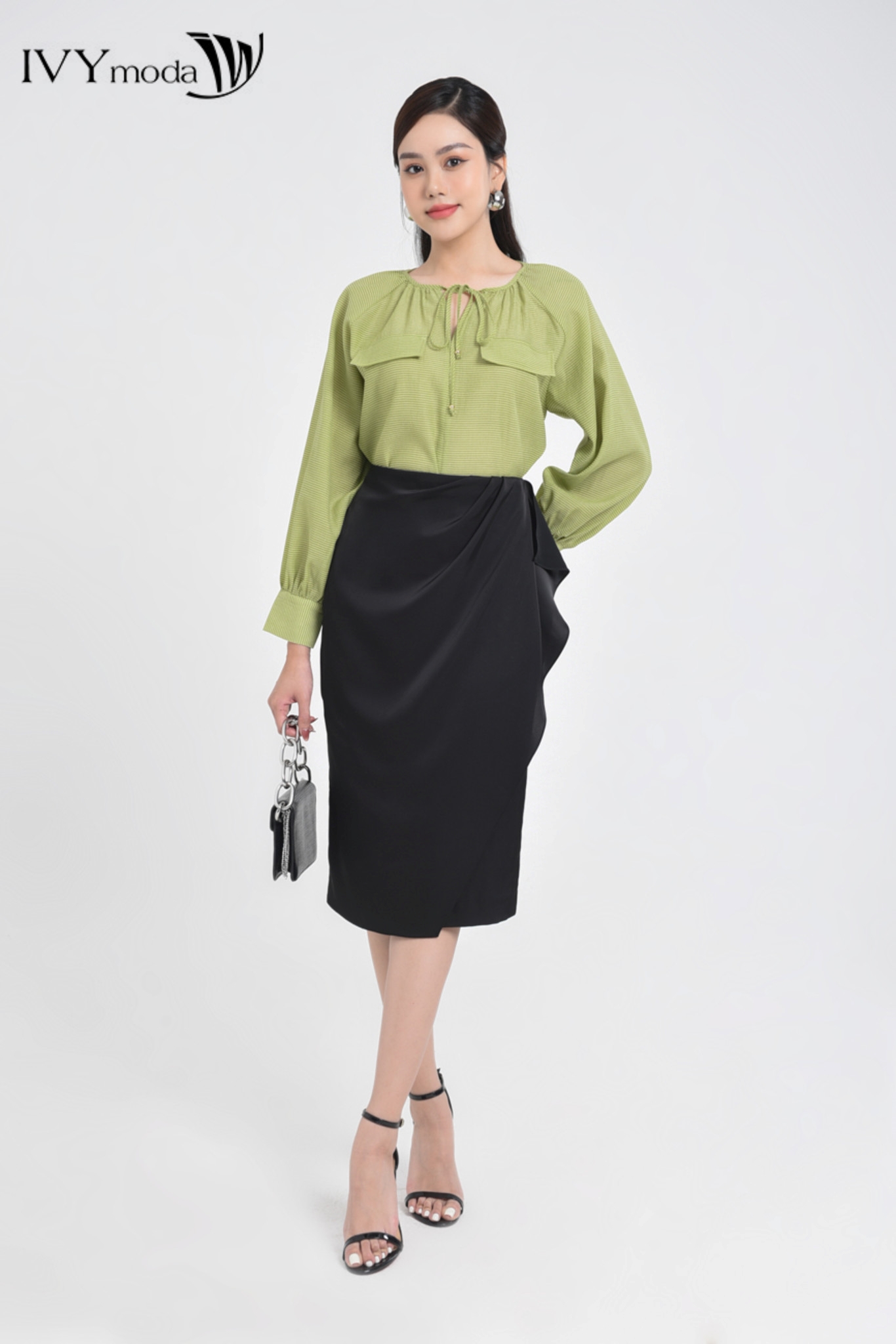 Chân váy tà lệch xếp ly ivy moda 31m7745