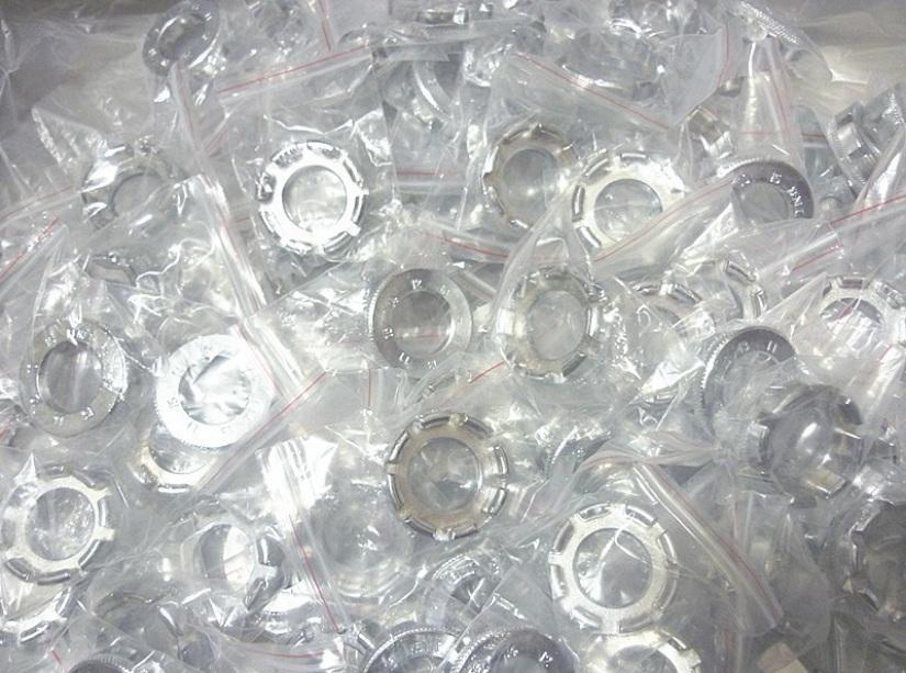 Dụng cụ cân vành xe đạp (Trắng)