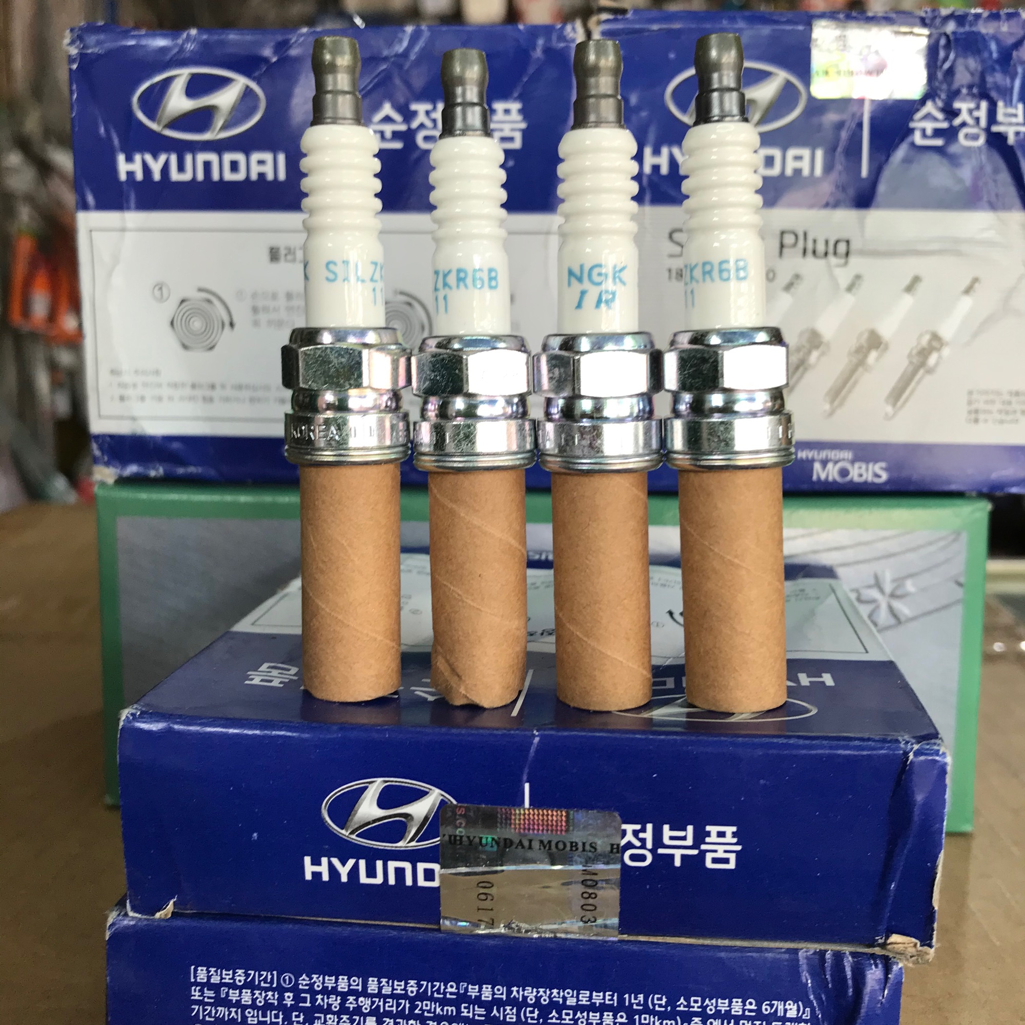 Bộ 4 bugi đánh lửa huyndai grand i10, kia morning 2012-2021