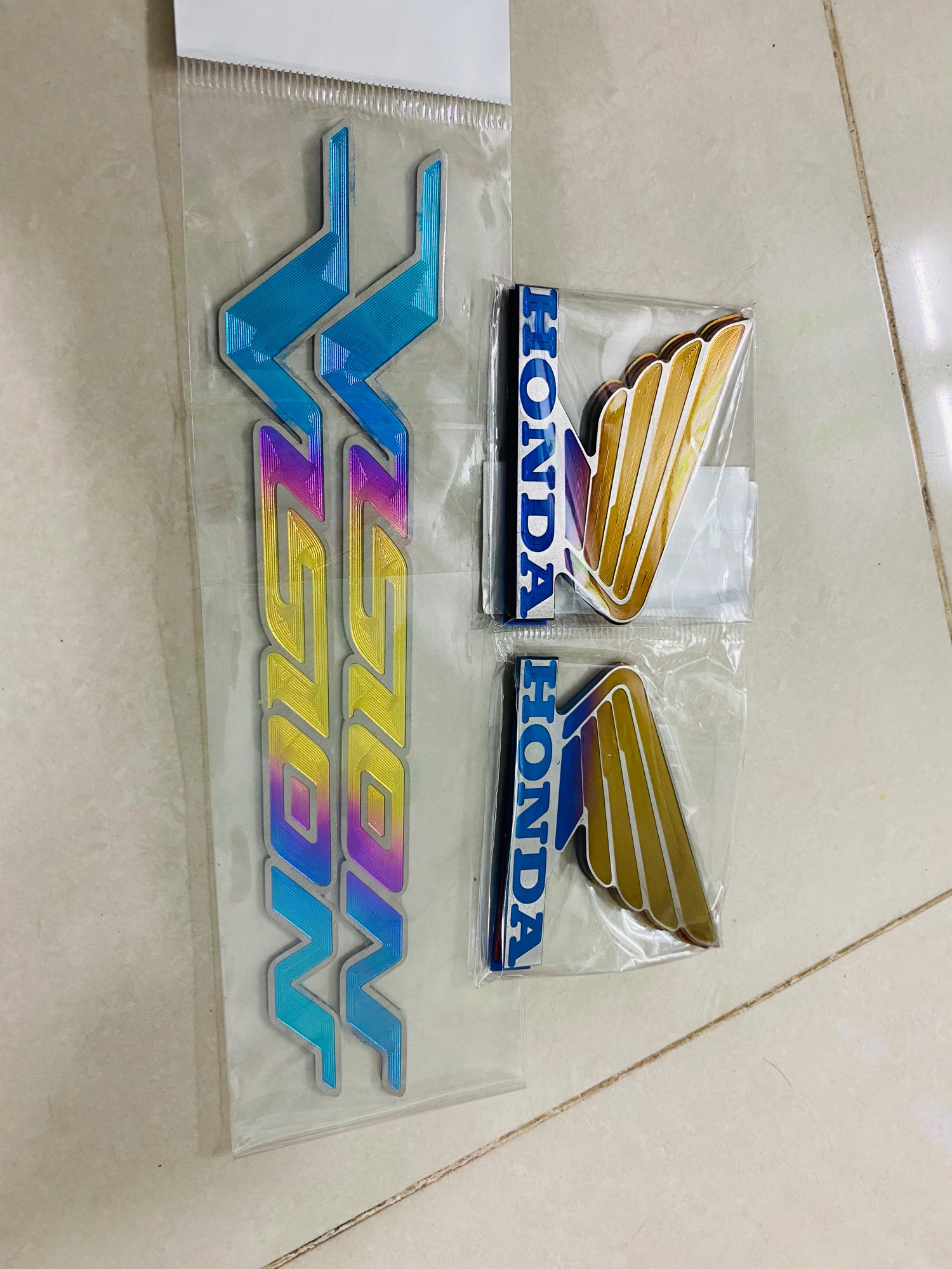 Combo chữ Vision và cánh chim honda Titanium