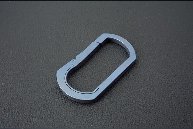 móc treo khóa chữ D titanium  viền thẳng