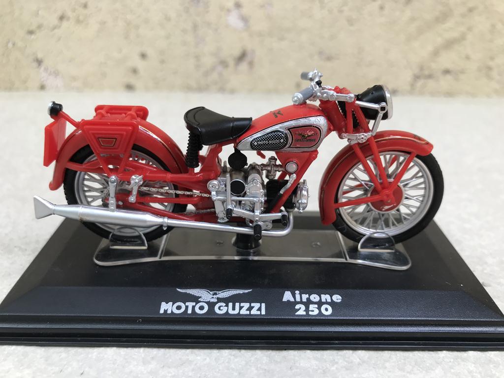 [HCM]Mô hình xe mô tô cổ GUZZI CALIFORNIA - 1:22