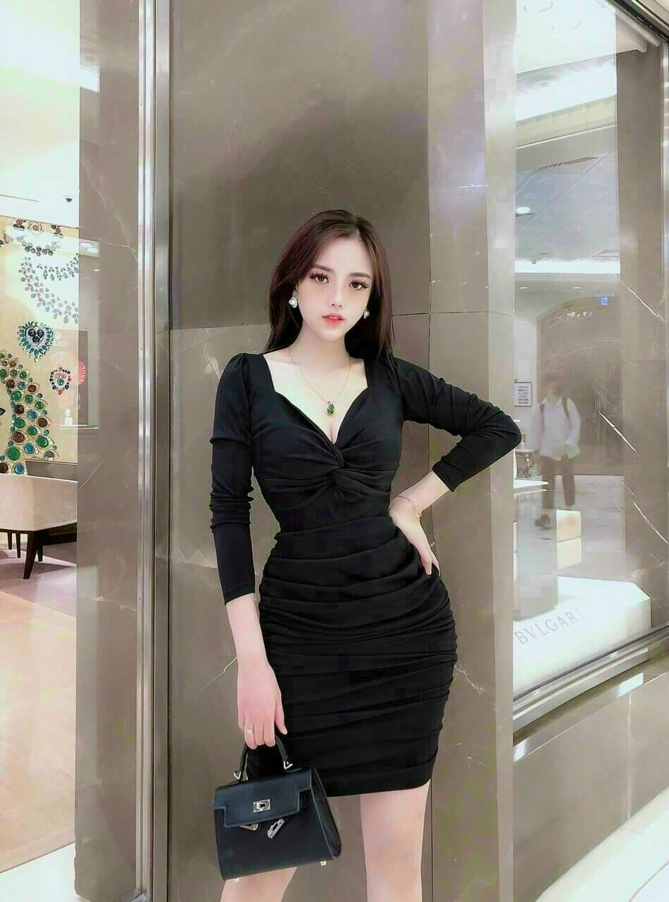 ĐẦM ÔM BODY XOẮN NGỰC 4 MÀU DD059
