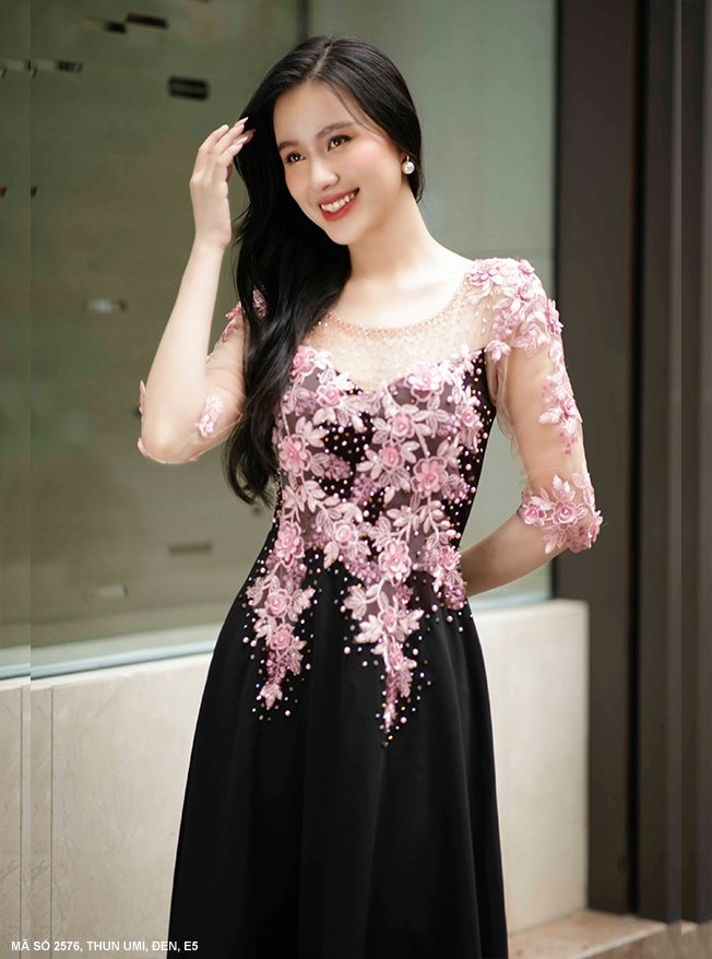 MyDu Shop | MS 2576 – Đầm Xòe Trung Niên Đắp Ren Thêu Hoa Tay phối lưới Kết Xoàn Sang Trọng