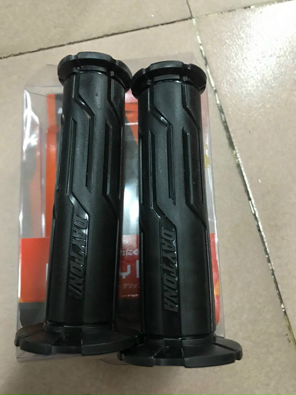 Bao Tay DAYTONA SỌC ĐEN ( 1 cặp )