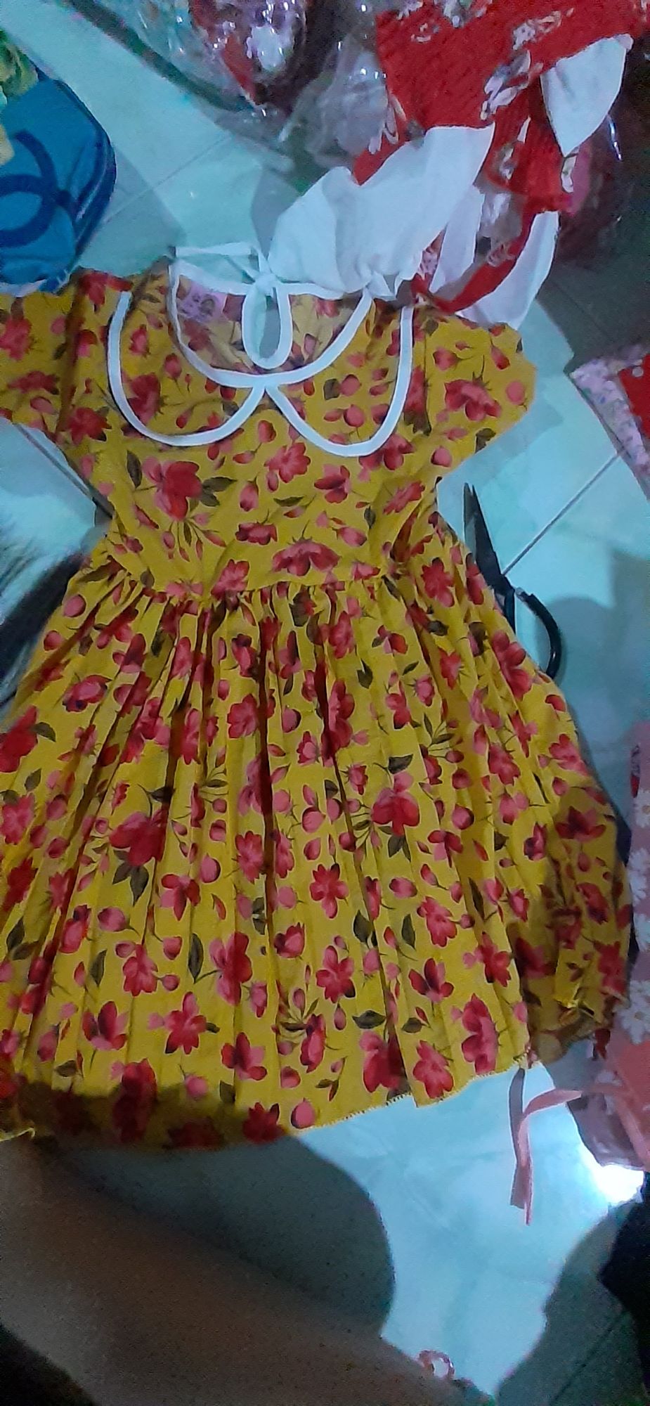 Đầm lụa cho bé