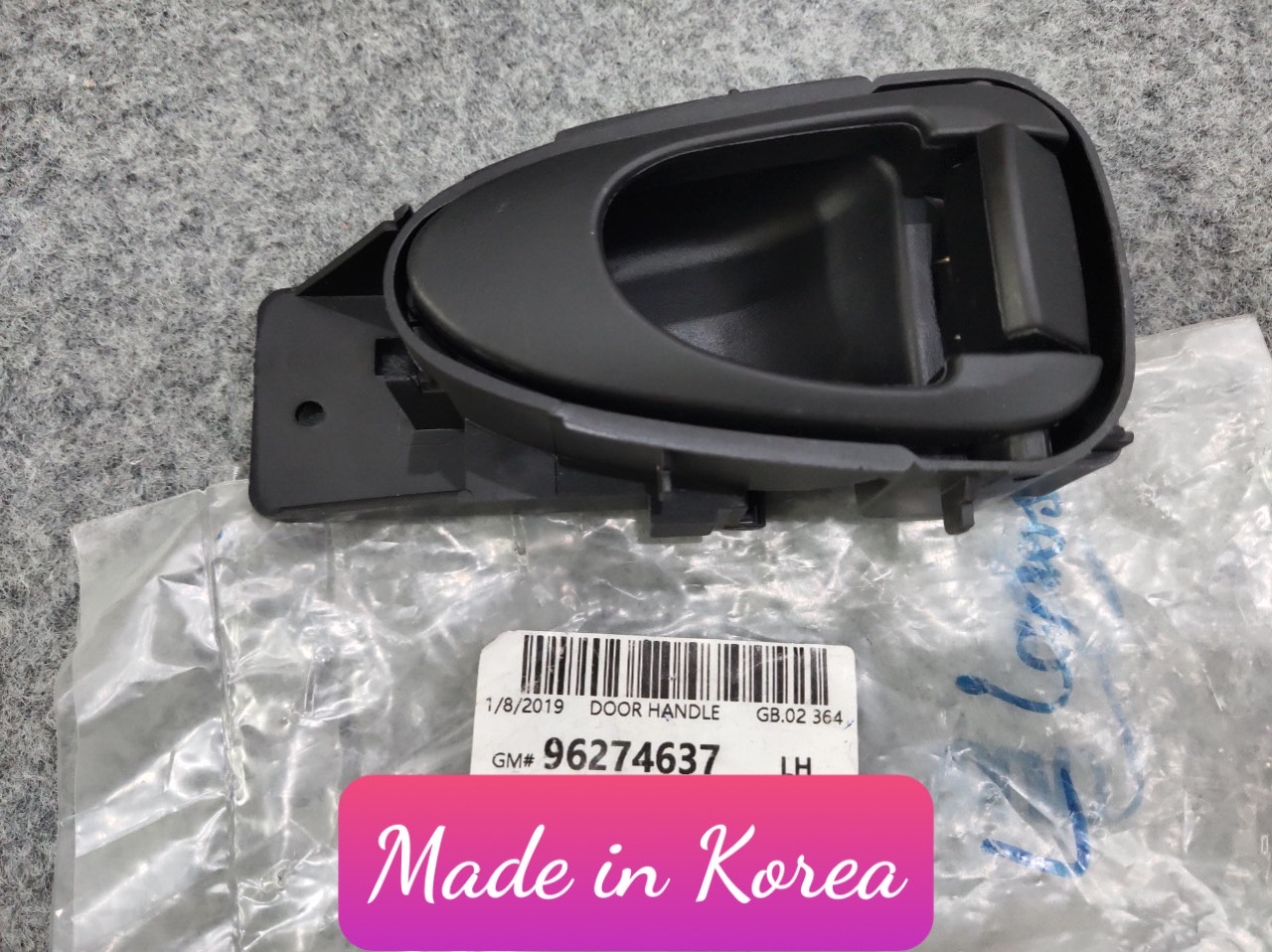 Tay mở trong trái daewoo lanos | hiệu gm hàn quốc 96274637 | thuộc phụ tùng daewoo lanos | phụ tùng ô tô giá rẻ, uy tín chất lượng.