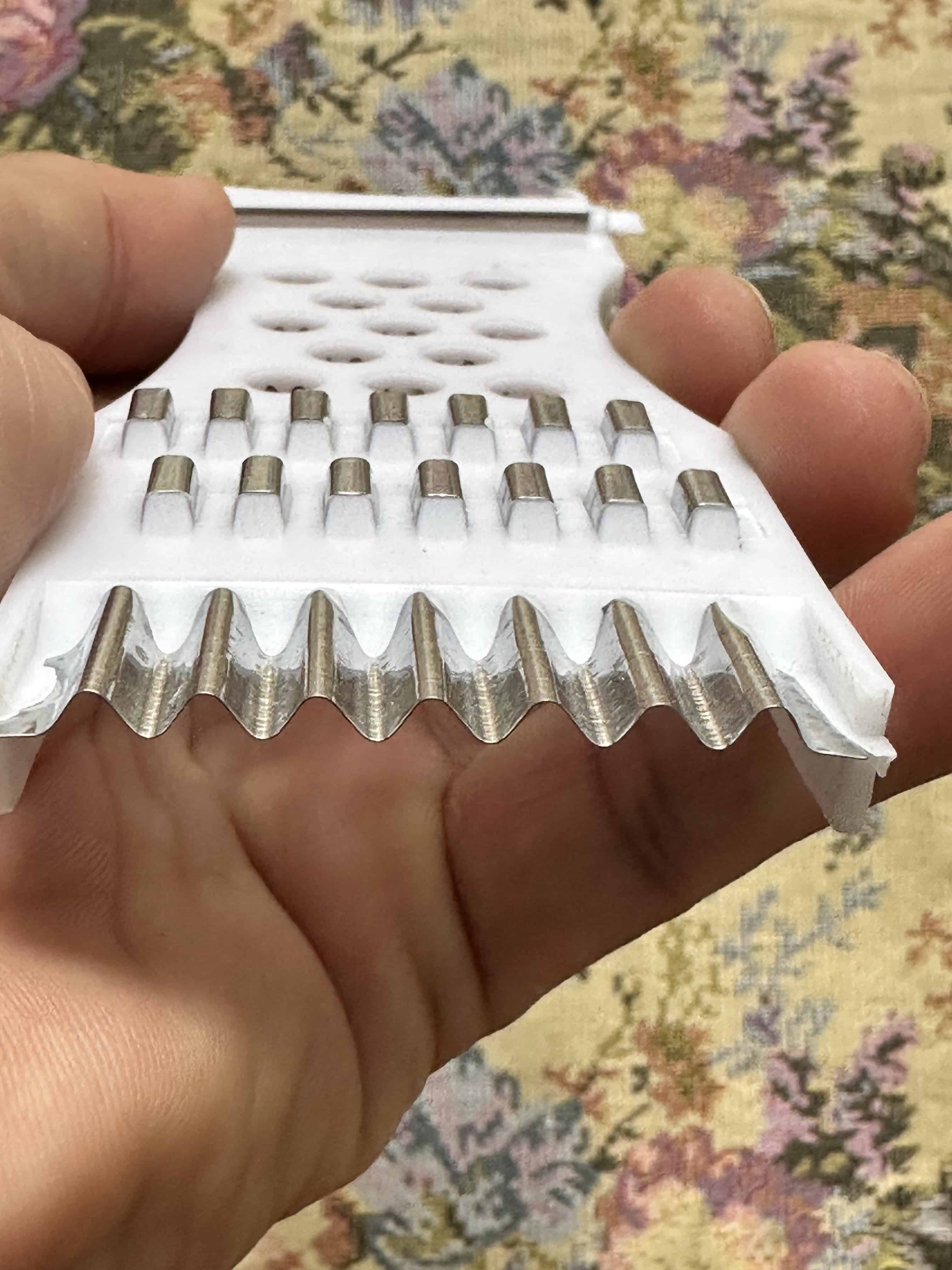 Dao nạo cắt rau củ đa năng 5 trong 1, 17x7cm, bào rau củ quả cực bền, nhỏ mà có võ, cực bền, lưỡi dao là thép không gỉ vô cùng dễ vệ sinh.