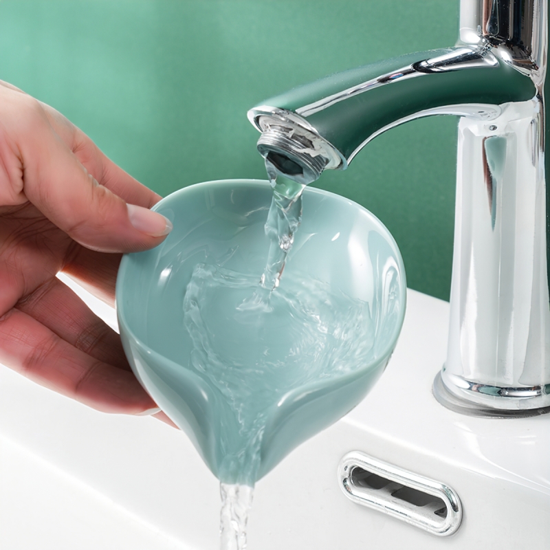 Sen-hause leaf shape soap dish organizer with draining ball bathroom plastic soap dish rack