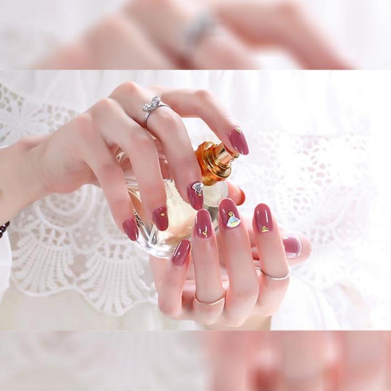 Móng tay giả nữ giá rẻ
