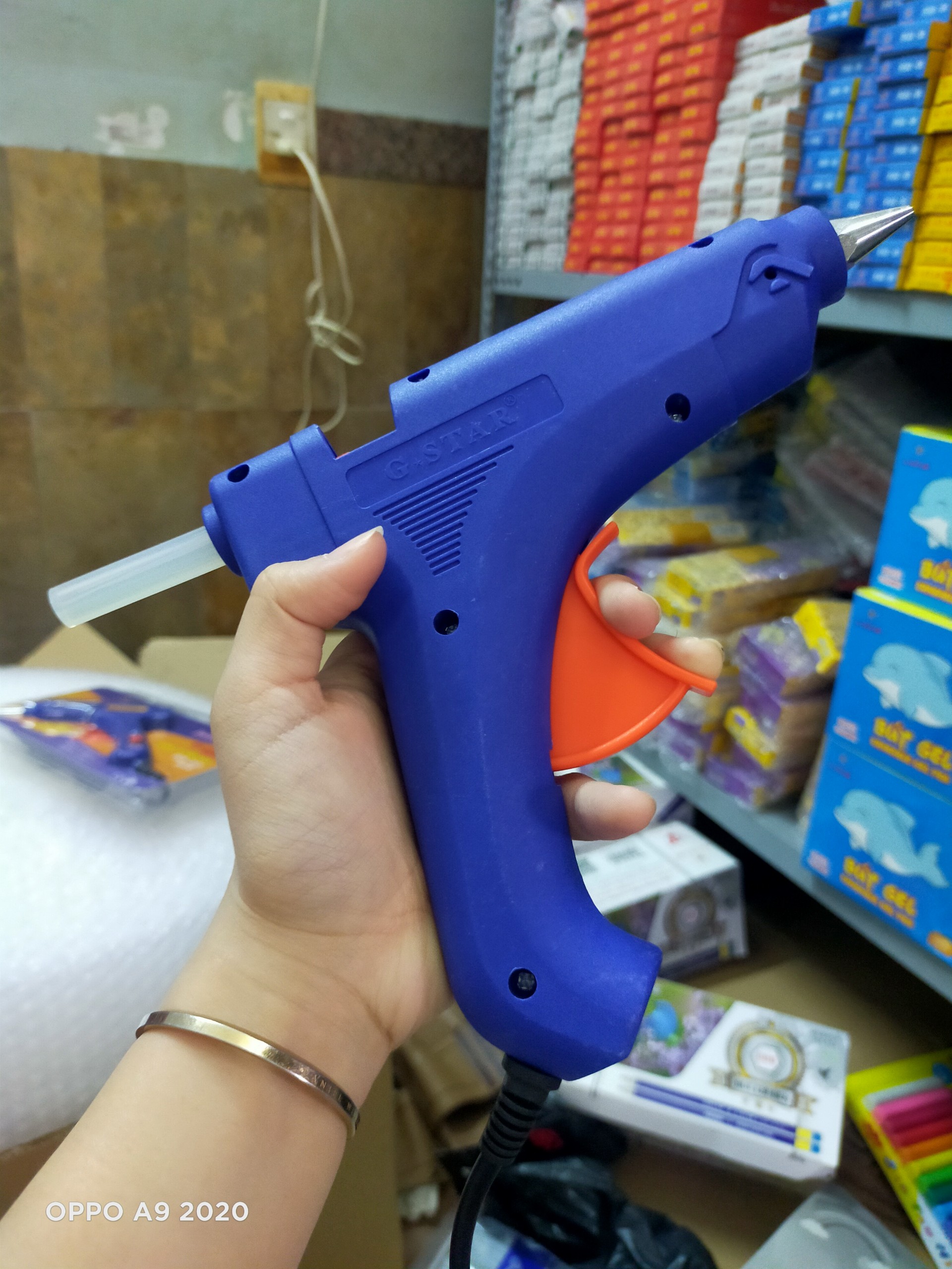 Súng bắn keo lớn Gstar GG-60