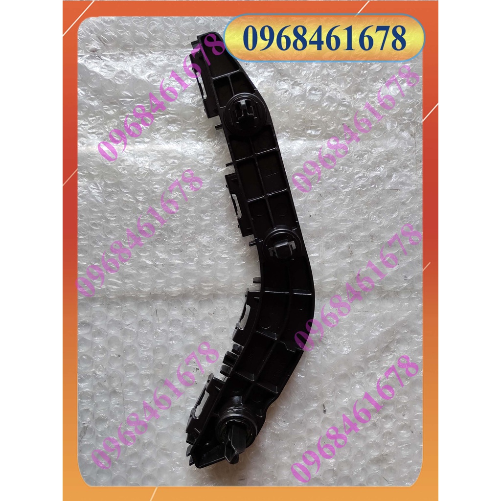 Nẹp cài ba đờ sốc trước Innova 12-15