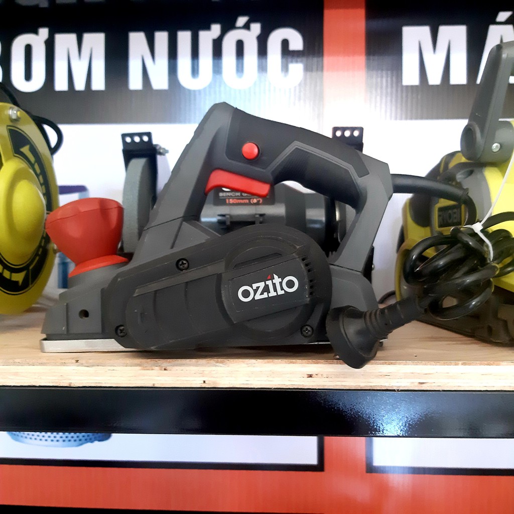 Máy bào gỗ bản lưỡi Ozito PLR-750