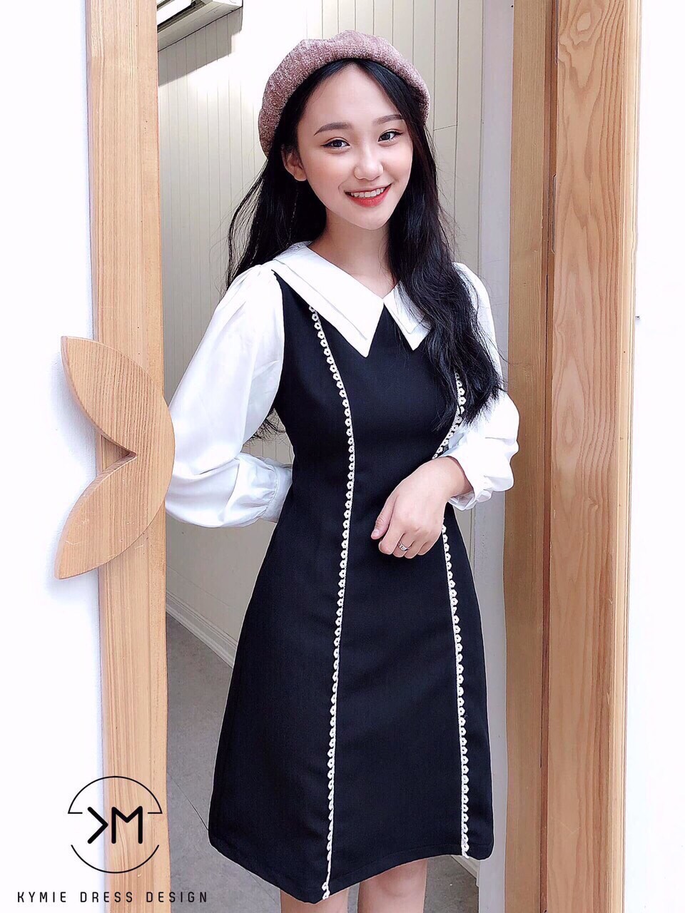 Đầm Xuông Dáng Chữ A Kết Hợp Cổ Bẻ Kèm Hai Đường Ren Phối Dài Thanh Tú TTS0990