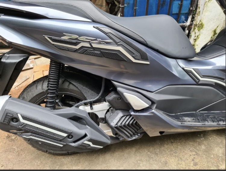 Miến dán chống trầy PCX 160 japan