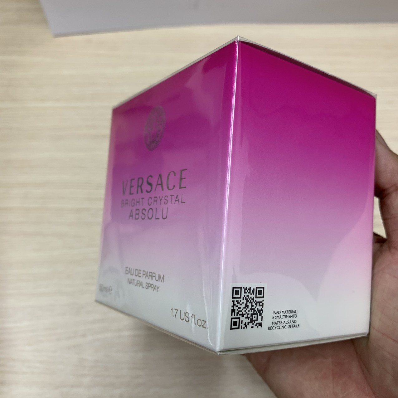 Nước Hoa Versace Bright Crystal Absolu EDP