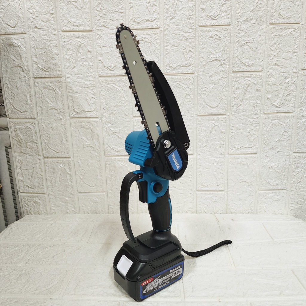 Máy cưa xích dùng pin MAKITA 199V, máy cưa xích cầm tay mini, động cơ lõi đồng 100%, pin 10 cell, lam dài 6 inch, cưa khỏe, tiện lợi