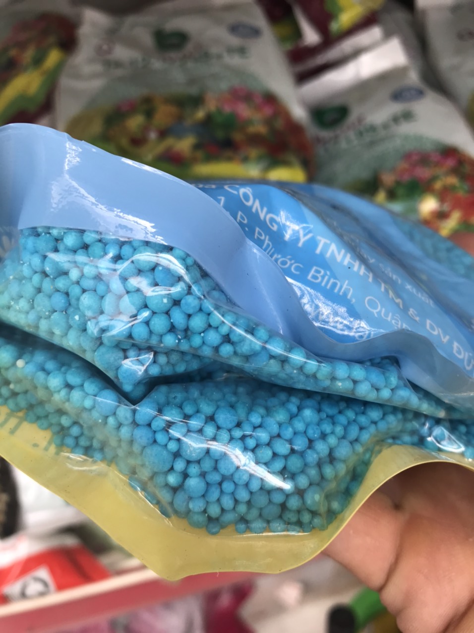 Phân NPK 30-9-9 gói 1kg MINRO