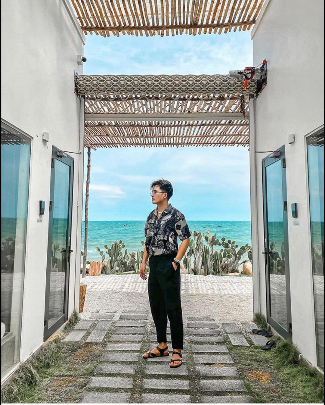 Giày Sandal đế trấu unisex xỏ ngón da pu đen