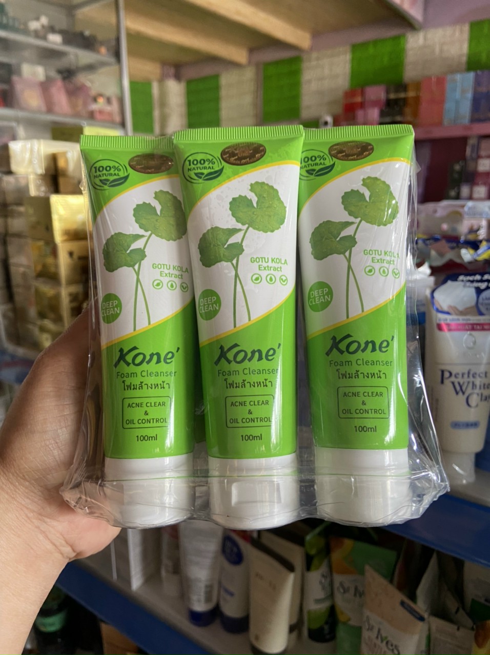Lốc 6 chai sữa rửa mặt kone nghệ , trà xanh, rau má trắng da ngừa mụn mờ thâm nám hiệu quả