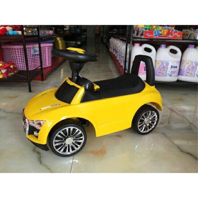 Xe cho bé cho bé từ 9 tháng-3 tuổi.