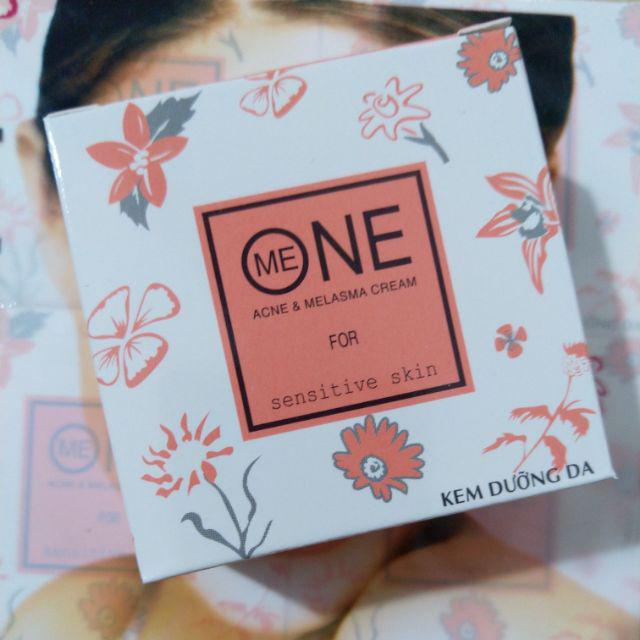 Kem one trắng da