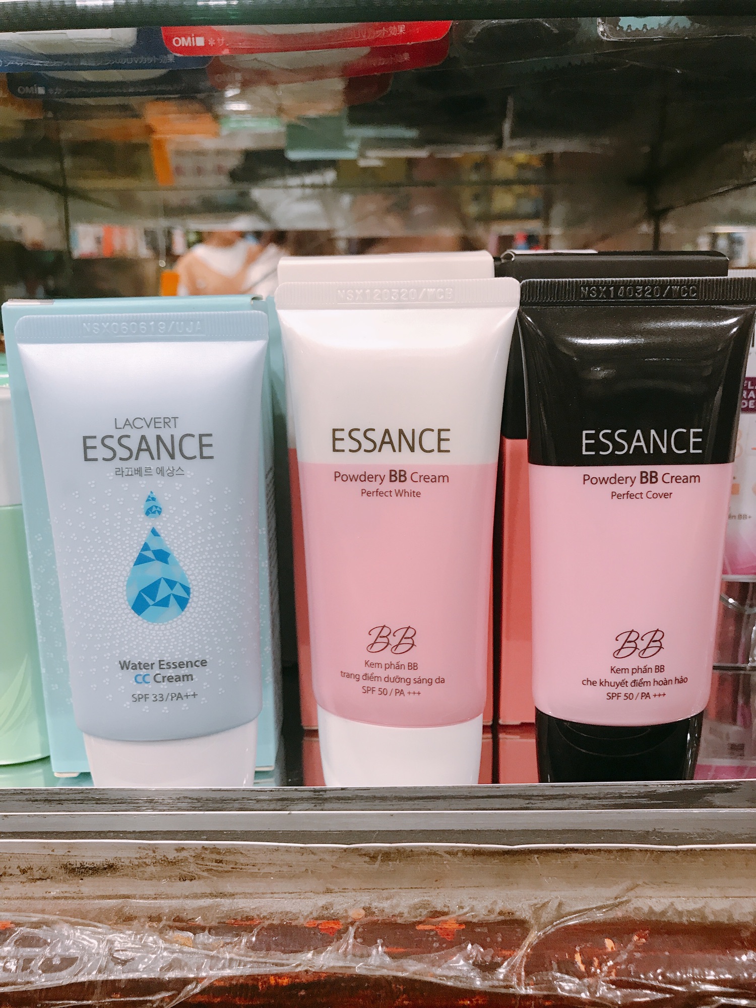 Kem BB trắng hồng Esance SPF50+