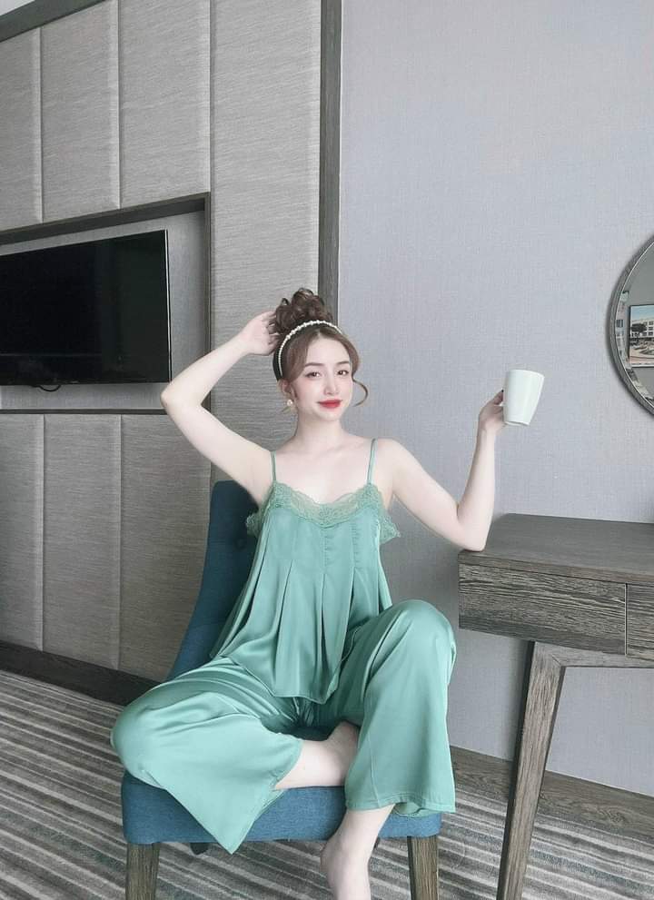 Đồ bộ hai dây phối ren vải lụa satin freesize dưới 60kg