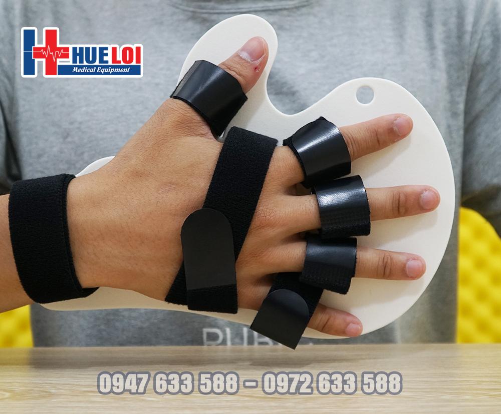 Nẹp cố định bàn tay