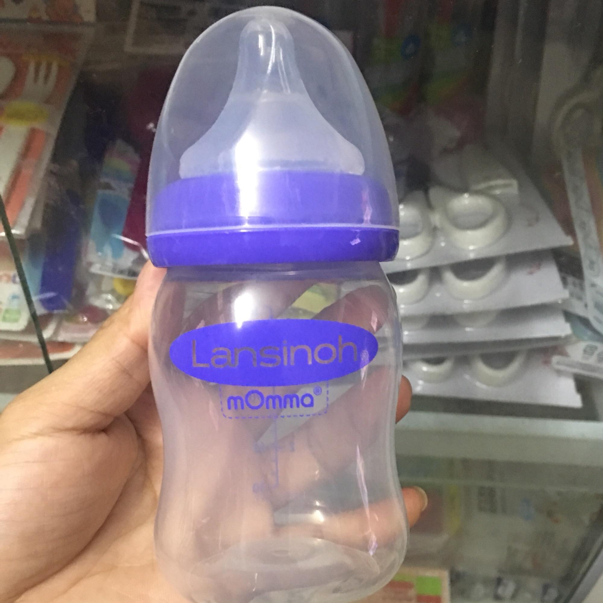 Bình sữa Lansinoh Momma cho bé yêu